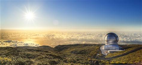 Photograph of Gran Telescopio Canarias by Pablo Bonet."